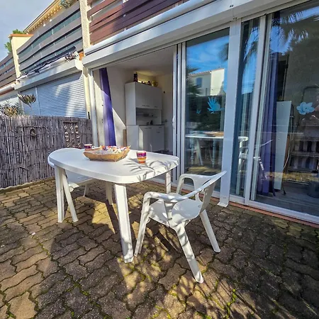 065 Cap D'agde Piscine Parking Proche Village Naturiste *